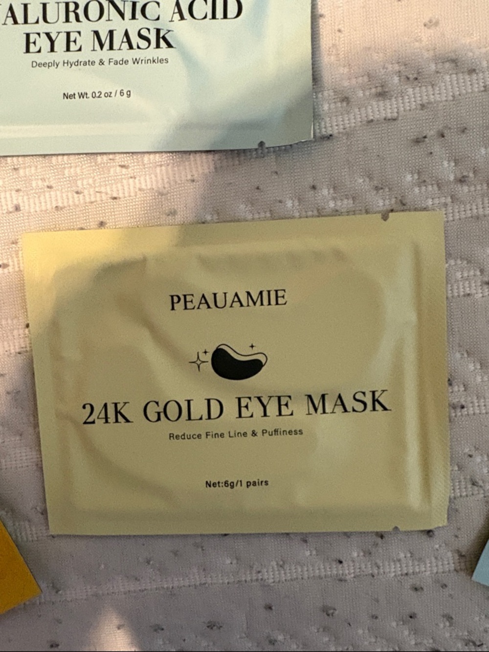 Assorted Single-Use Face, lip and Foot Masks - Mixed Colors 16 total. - Picture 10 of 16